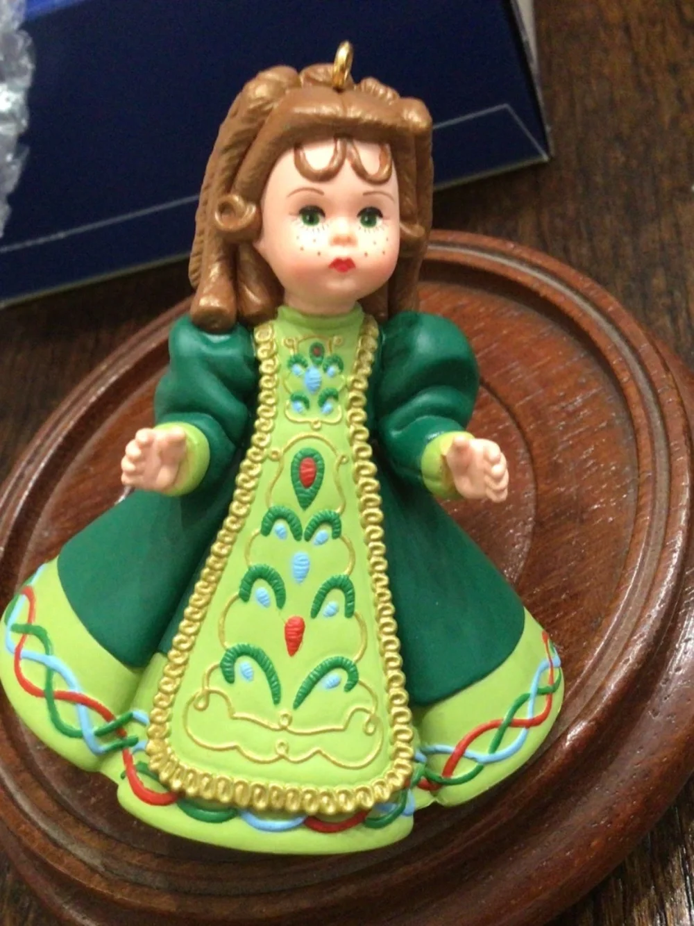 Vintage, Hallmark keepsake ornament Sweet Irish Dancer, Madame Alexander 2005